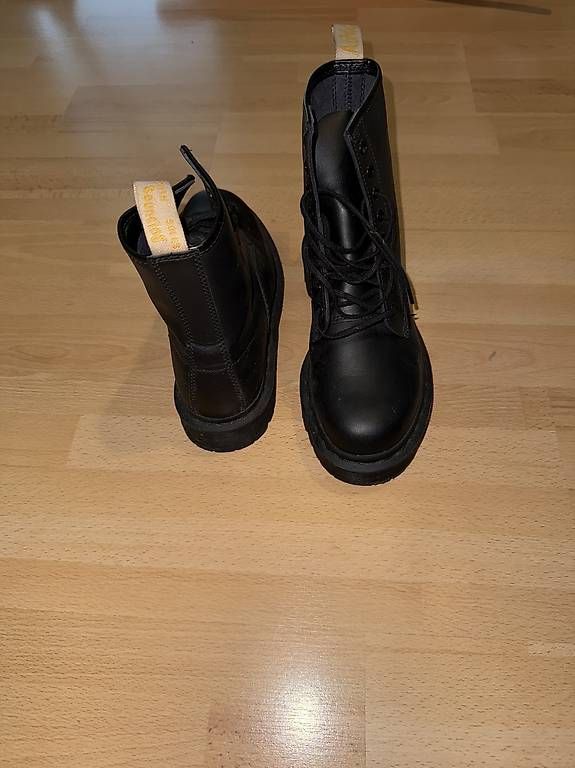 Dr. Martens Scarpe da donna: Dr. Martens Boots – Usato da Wallisellen venduto da Gpedrosa_ 1