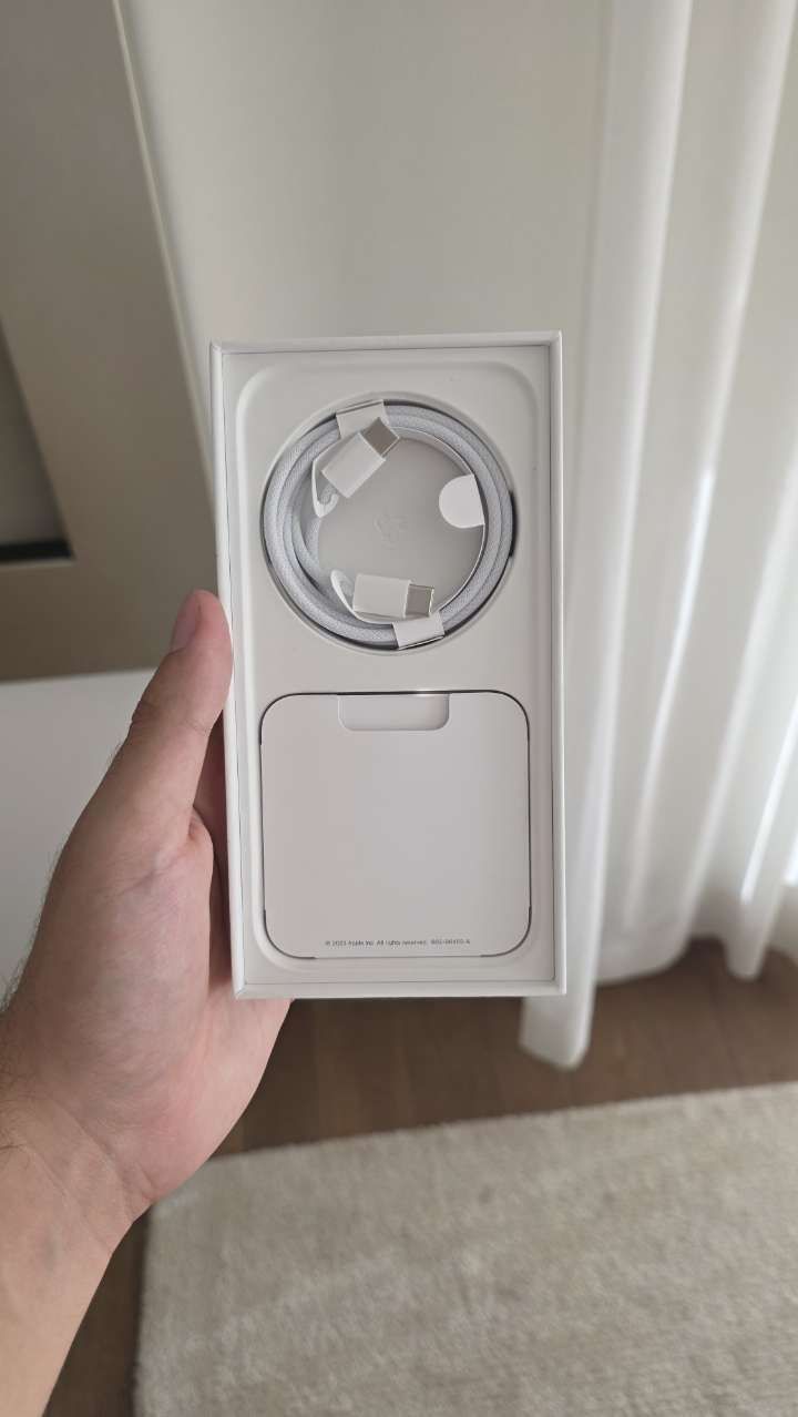 Apple Portables: iPhone 15 Plus – D'occasion à Oberwil BL par yan_26wl 3