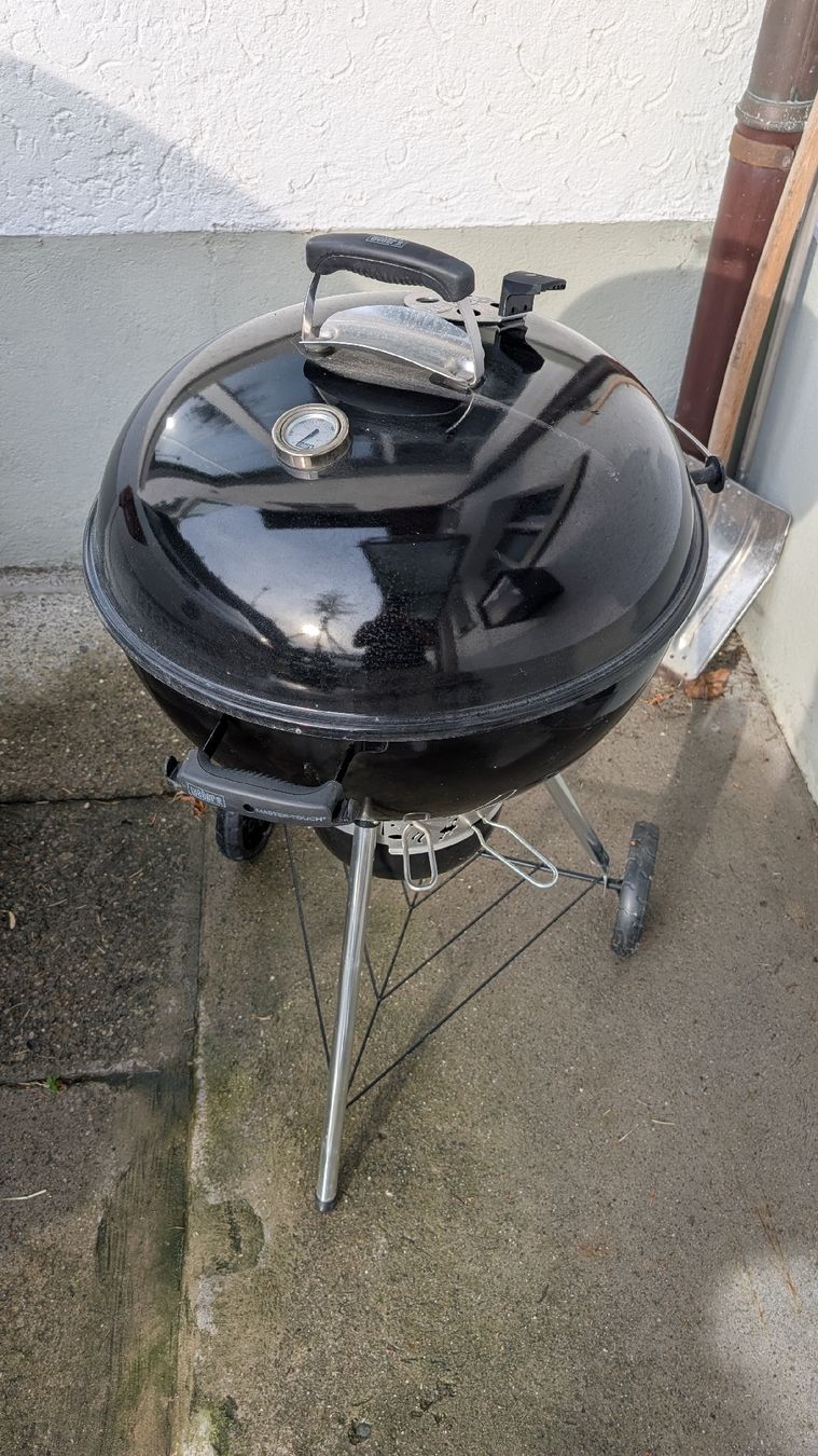 Griglie: Weber Master Touch mit Zubehör  – Usato da Forch venduto da Fagol