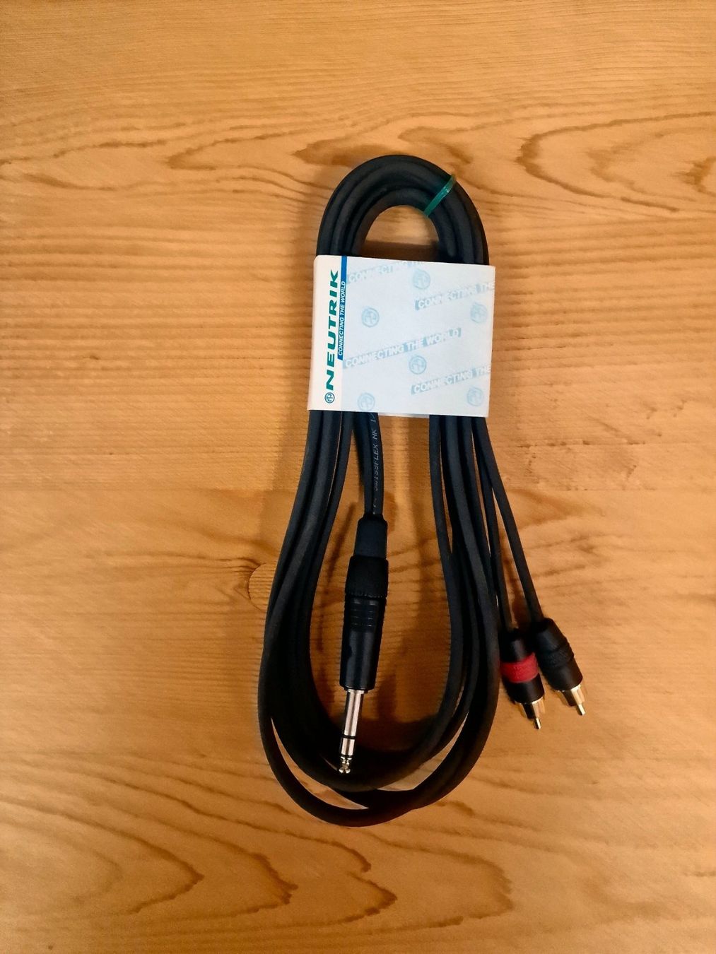 Neutrik Cavi: Neutrik 3m SIAM Cable – Nuovo e nell'imballaggio originale da Zofingen venduto da Rodeln