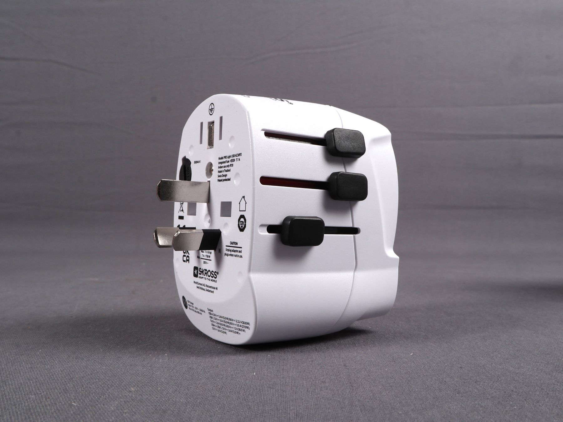 SKROSS Lecteurs & Adaptateurs: SKROSS World Adapter USB PD – Neuf (Voir description) à Steinen par Restwert_Steinen 4