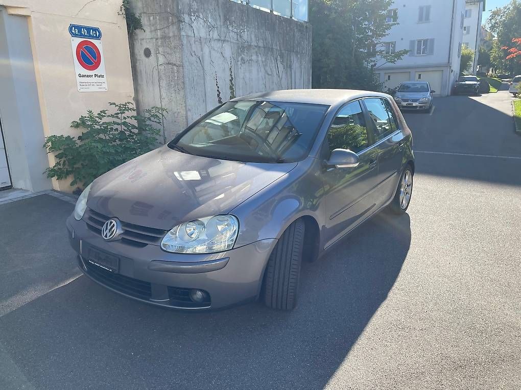 VW Automobili: VW Golf 5 – Usato da St. Gallen venduto da alexa89