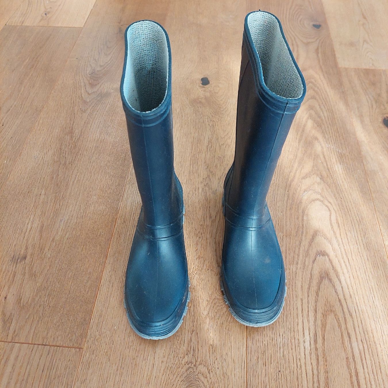 Chaussures garçon: Gummistiefel Grösse 33 – D'occasion à Fehraltorf par fridolin024