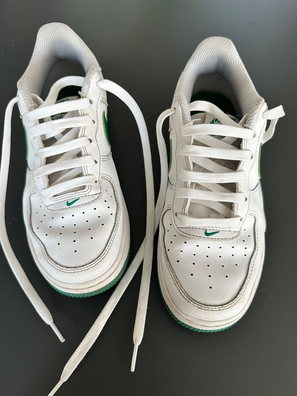 Nike Chaussures hommes: Nike Air Force 1 Grösse 37.5 – D'occasion à Baden par Verve2