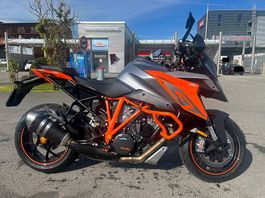 KTM Super Duke 1290 GT (momentan ab Service und neu Bereift)