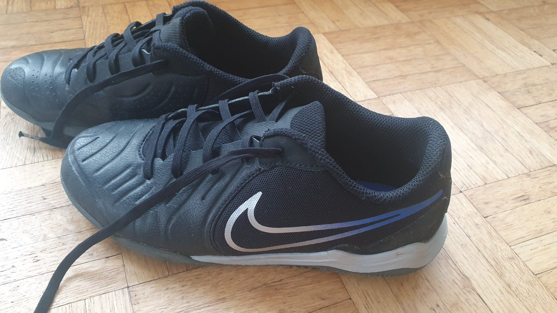 Nike Scarpe per ragazzi: Nike JR Tiempo LEGEND 10 ACADEMY – Usato da Zürich venduto da Kadija6 1