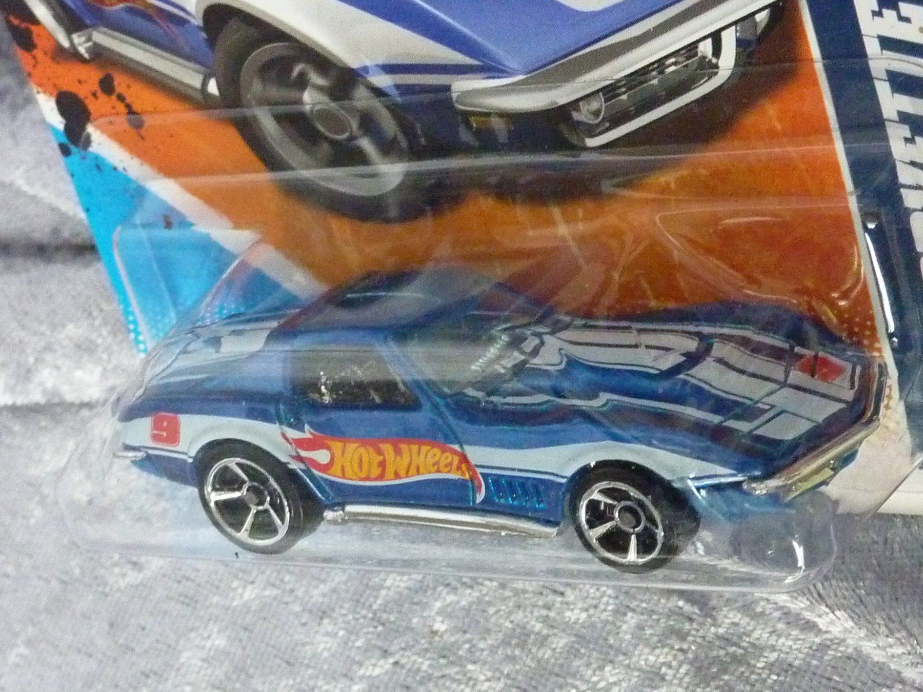 Hot Wheels Modellini d'auto: Chevrolet Corvette C3 1969 HW  1:64 – Nuovo e nell'imballaggio originale da Dürrenäsch venduto da modellautos4you 2