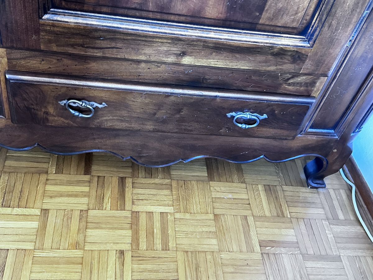 Armadi: Armoire en noyer – Usato da Veyrier venduto da VeyrierMan 3