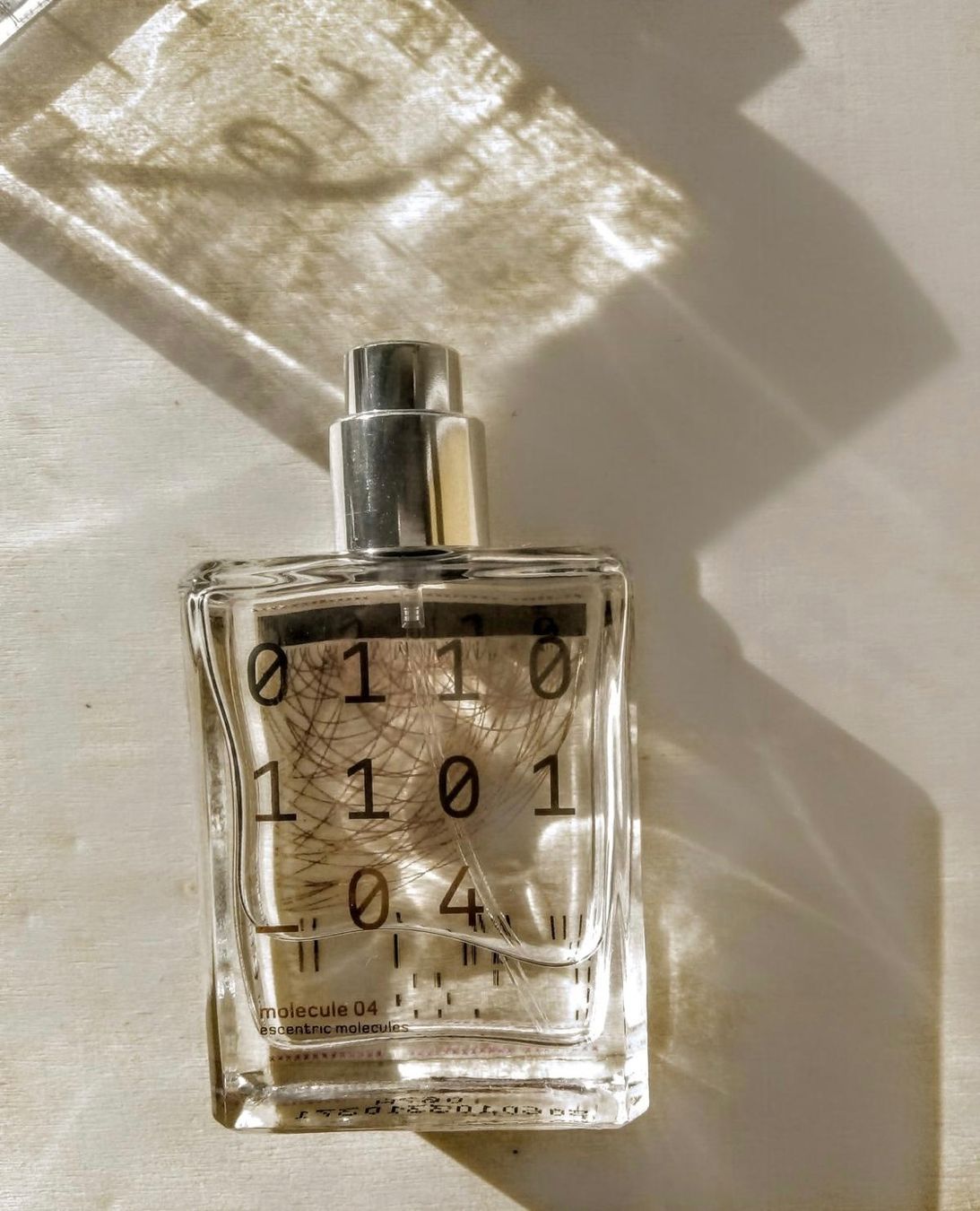 Parfums & Eau de Toilette: Molecule 04 by Escentric Molecules 20 ml sample – Neuf (Voir description) à Chêne-Bougeries par Seetooyoo 4