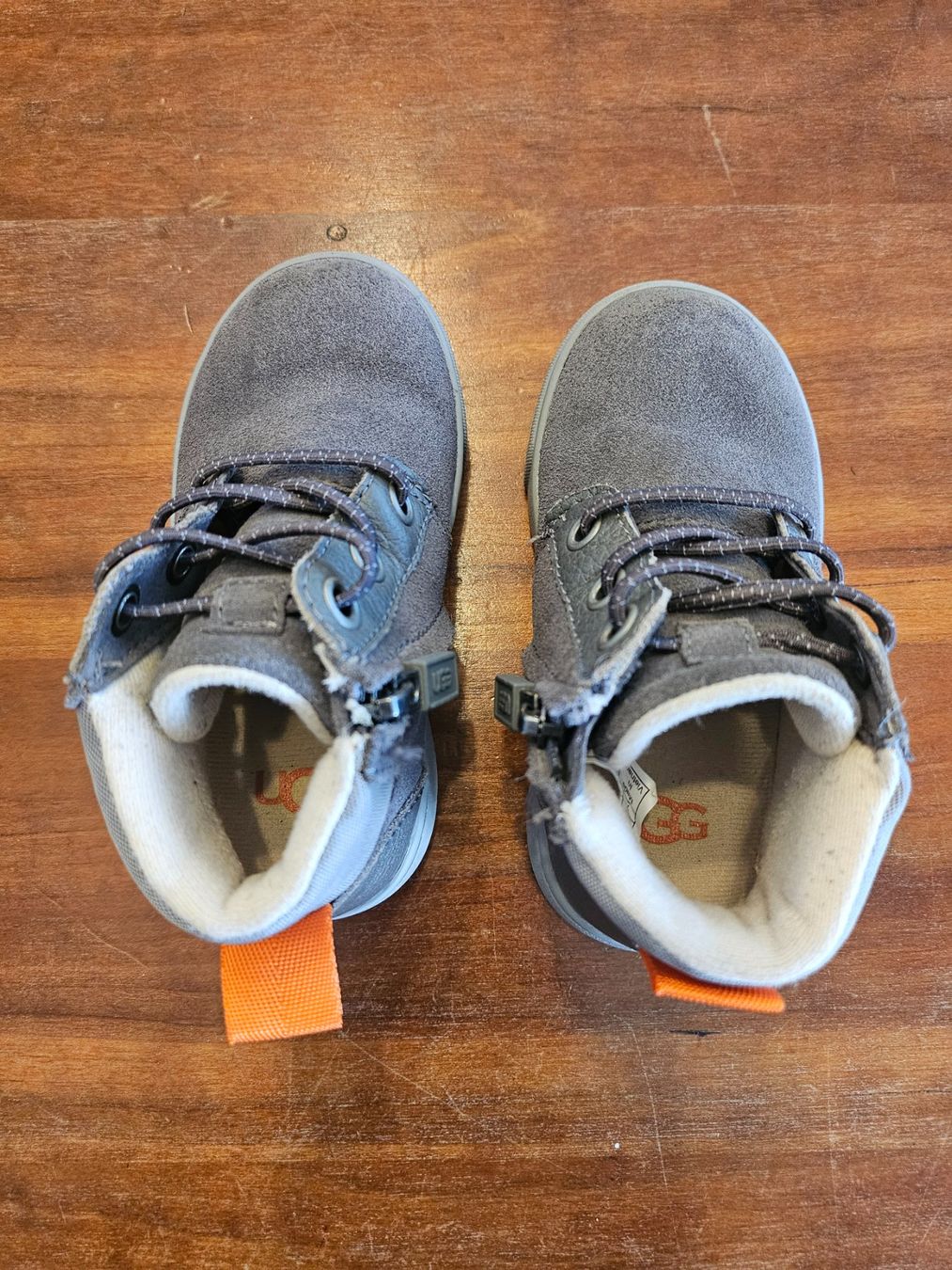 Ugg Scarpe per ragazzi: UGG Übergangs Schuhe Gr. 23,5 – Nuovo (secondo la descrizione) da Baar venduto da Naedels-Kreationen 1