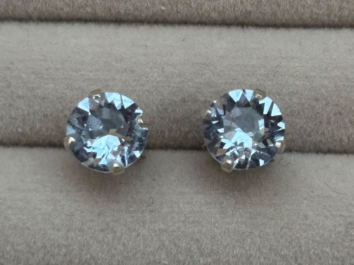 Orecchini pendenti & Orecchini a lobo: Silberohrstecker 925 mit blauem Zirkoniastein – Usato da Wenslingen venduto da sal_58dr