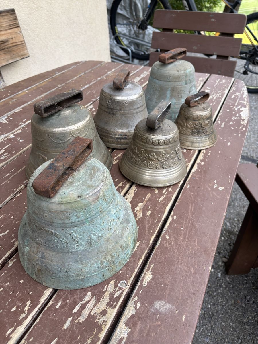 Cloches & sonnailles: 6 Glocken – D'occasion à Schangnau par Roseggli82