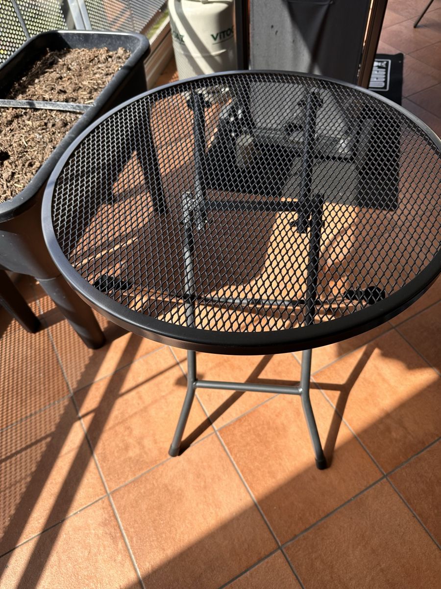 Tische: Gartenset 1 Tisch 2 Stühle – Gebraucht aus Büttikon AG von labi2005 1