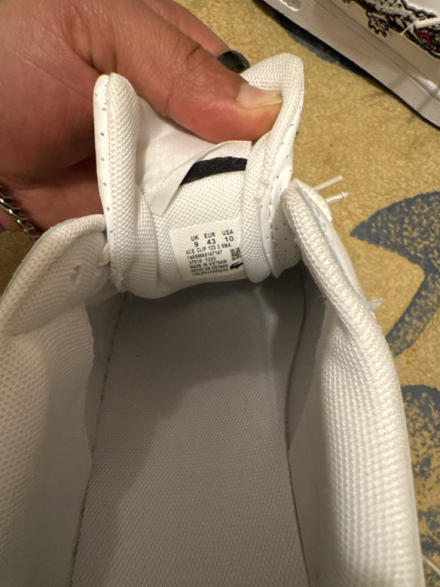 Herrenschuhe: Lacoste Baskets blanches, taille 43, État impeccable. – Neu und originalverpackt aus Fribourg von far_p8f5 3
