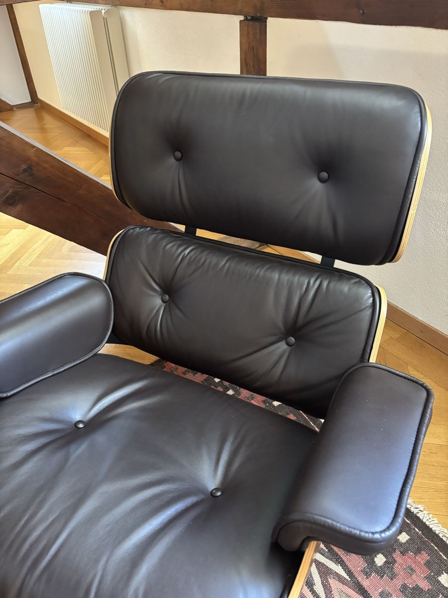 Poltrone: Eames Lounge Chair - Hochwertige Replica – Usato da Zürich venduto da dom_9h7m 1