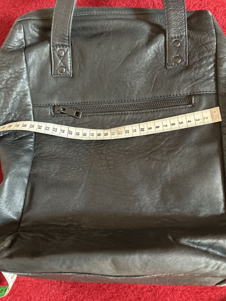 Nile Zaini: NILE Leder Handtasche/Rucksack! – Usato da Münchenstein venduto da sab_d8sk 5