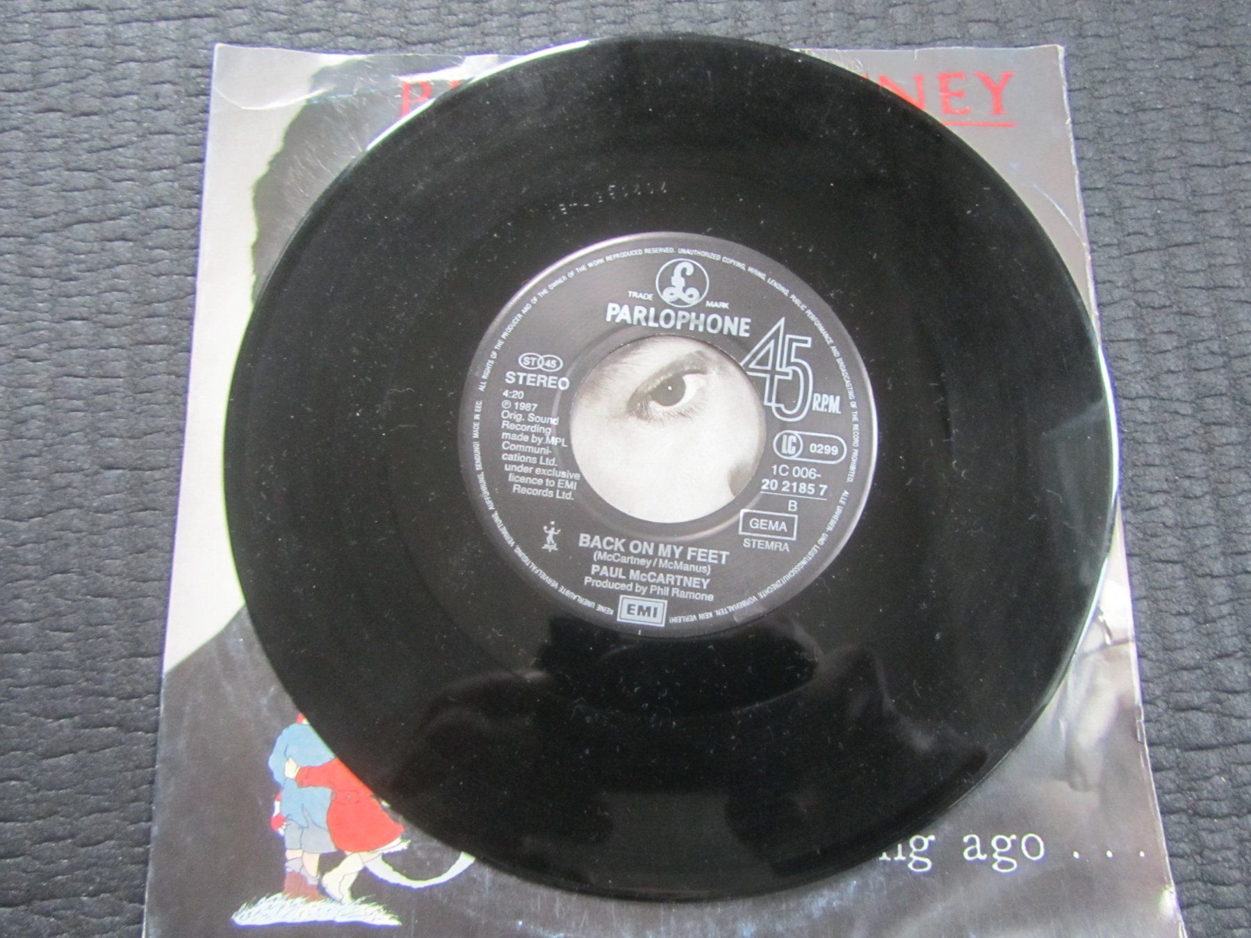 Dischi in vinile: Paul McCartney - Once Upon a Long Ago - Single          /cbl – Usato da Seengen venduto da mikelele 2