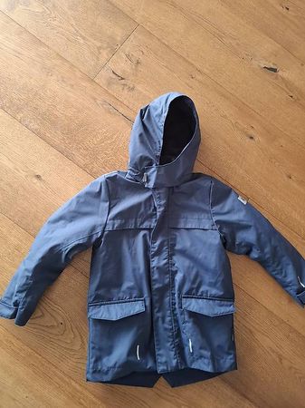 Sehr gut erhaltene Winterjacke von Reima Gr. 128