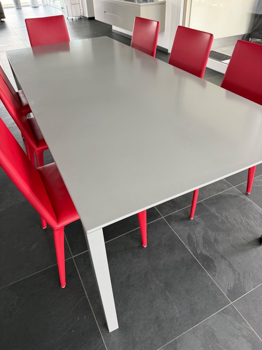 Tavoli: LessLess Esstisch von Jean Nouvel – Usato da Wädenswil venduto da yja_cd66
