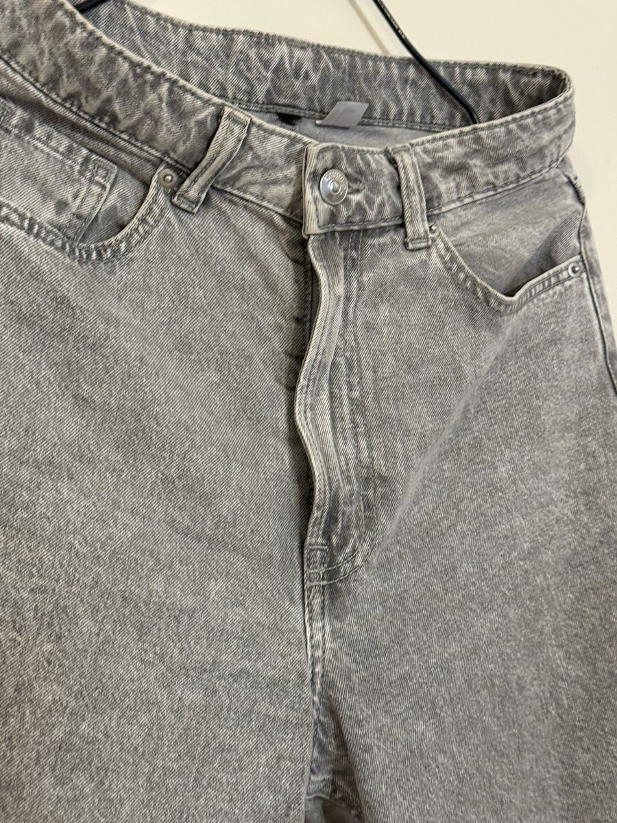Jeans: Jeans grau High-Waist (Gr. 36) – Usato da Luzern venduto da vqu_8gks 2