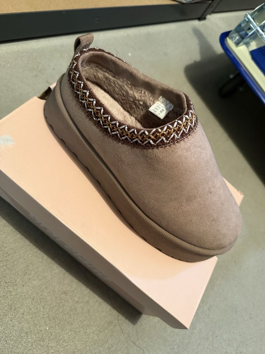 Graceland Scarpe da uomo: Graceland schuhe – Nuovo (secondo la descrizione) da Winterthur venduto da mag_z5tc