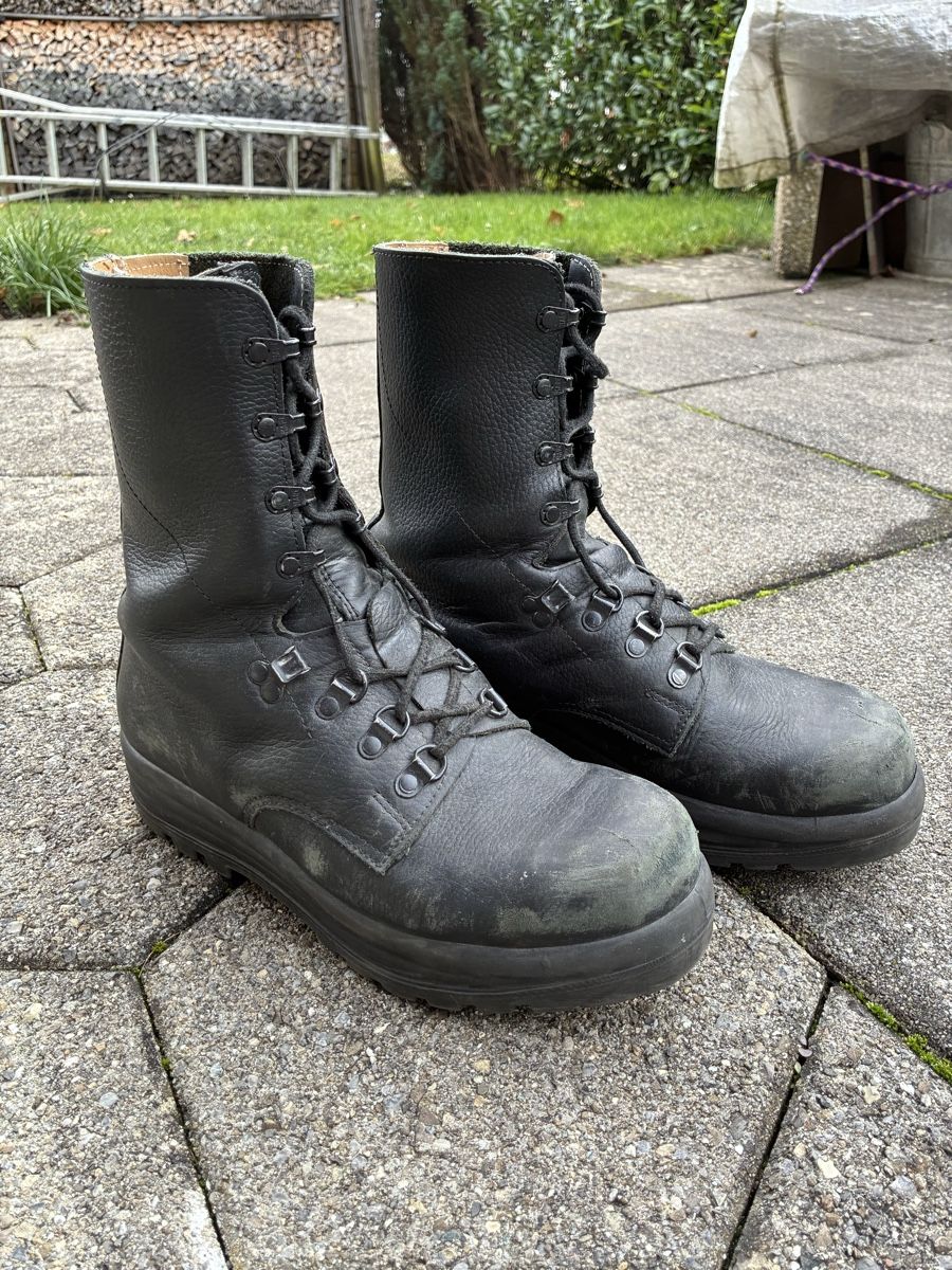 Schweizer Armee Uniformen: Schweizer Armee Stiefel KS90 – Gebraucht aus Balsthal von Sven.sch