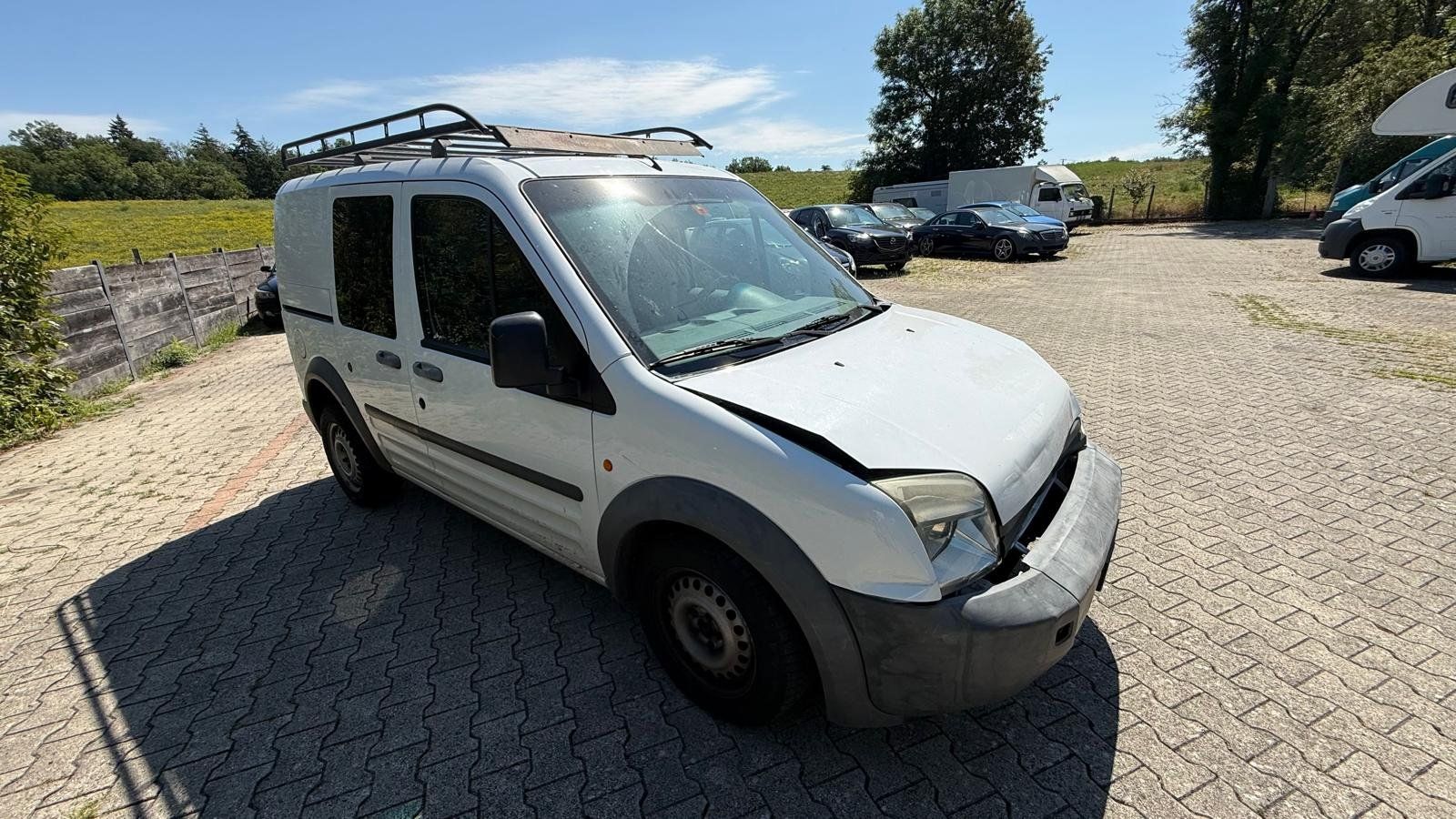Ford Nutzfahrzeuge: Ford Connect 220s – Gebraucht aus Bernex von Wannabehasbeen01 9