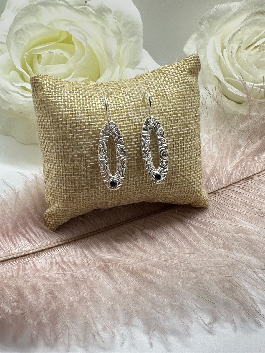 Orecchini pendenti & Orecchini a lobo: Handmade Ohrringe 99% Silber – Nuovo e nell'imballaggio originale da Niederglatt ZH venduto da Silberschmuck-design 1
