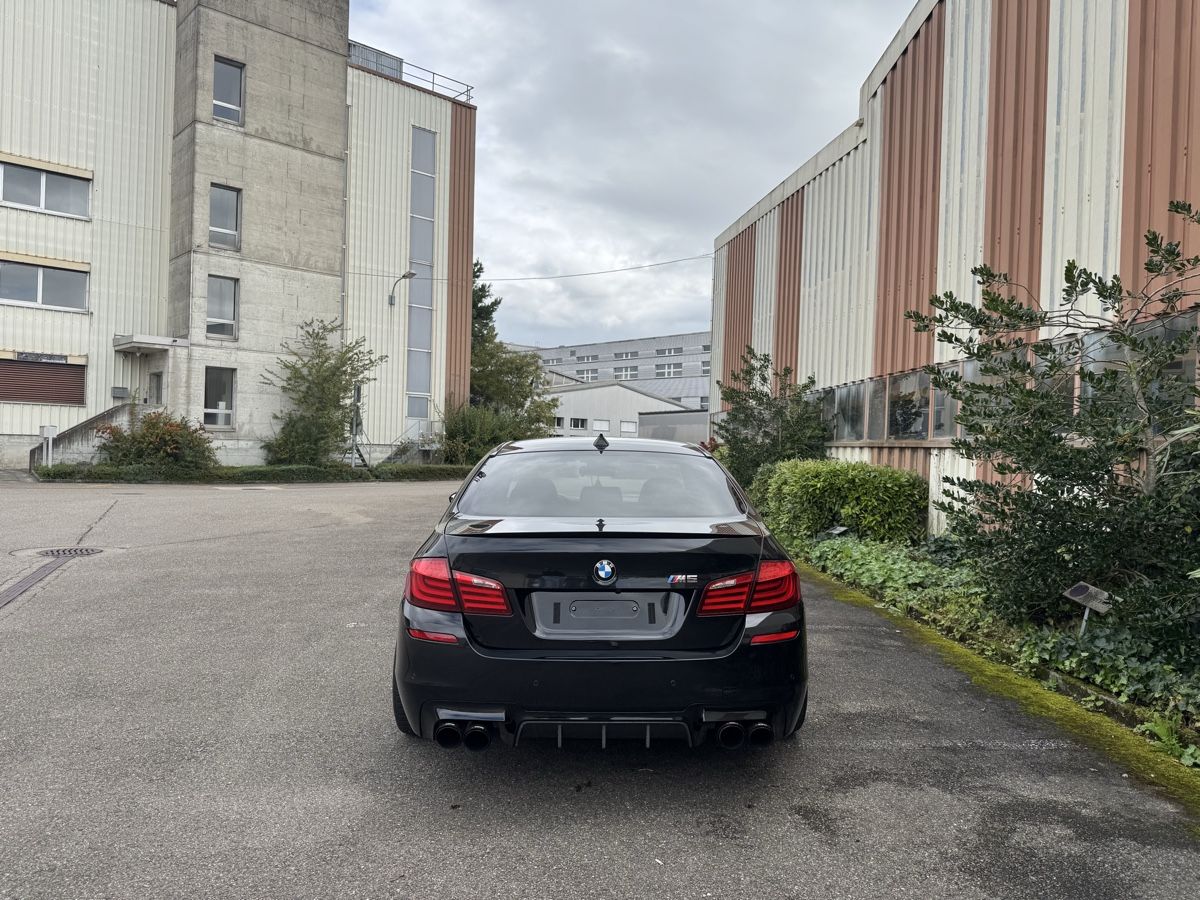 BMW Automobili: BMW M5 – Nuovo (secondo la descrizione) da Erlen venduto da dze_wd8d 1