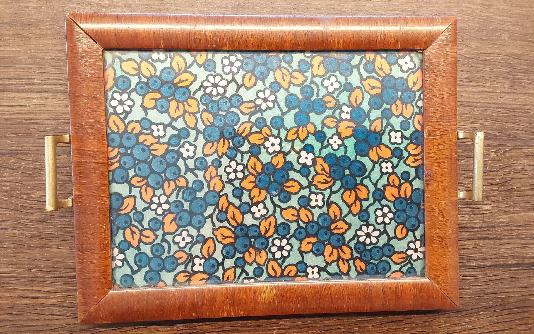 Plateaux: Serviertablett Vintage – D'occasion à Köniz par scopello12