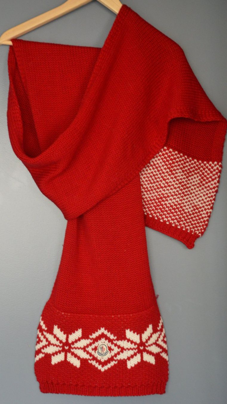 Moncler Foulard & Sciarpe: Moncler Schal / écharpe 225 x 35 cm – Usato da Collonges venduto da Auganien 2