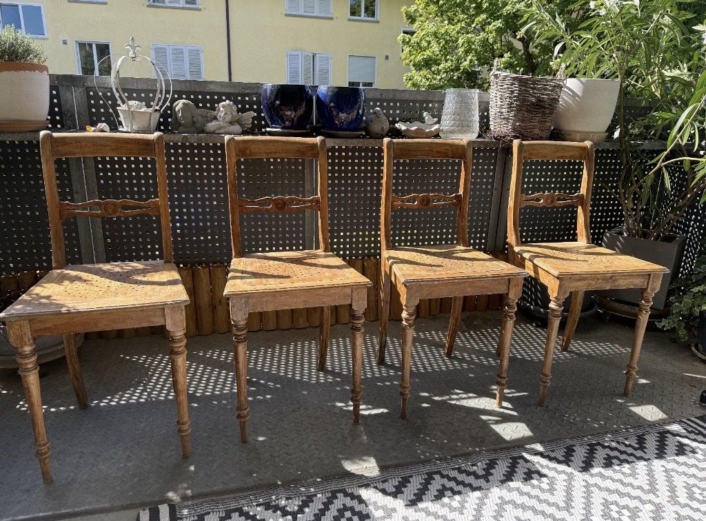 Sedie: 4 antike Bidermeier Holzstühle – Usato da Diegten venduto da 78581
