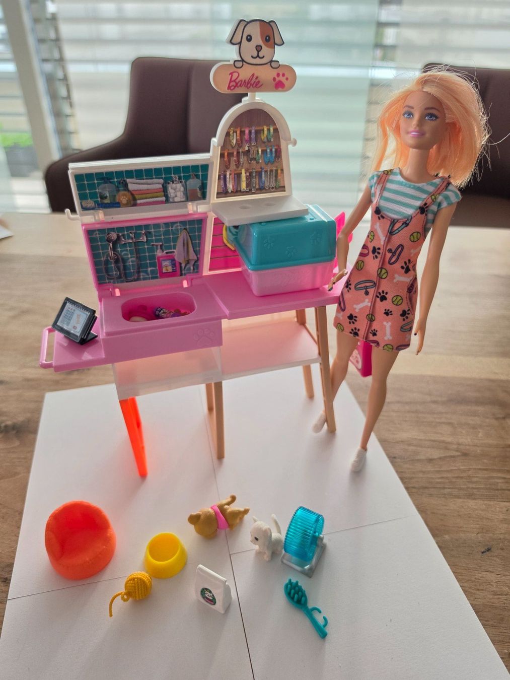 Spielzeuge: Barbie Haustier Salon – Gebraucht aus Hildisrieden von Faye11 1