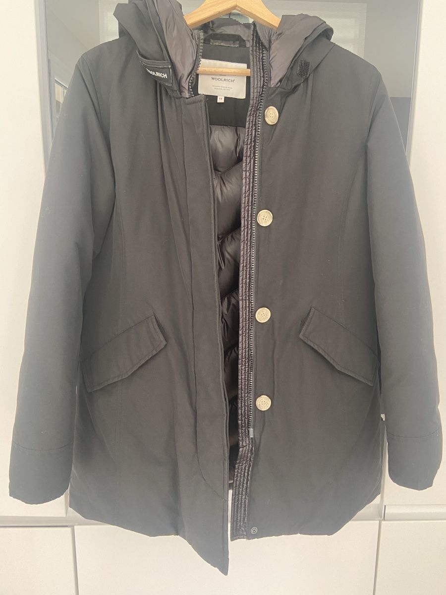 Woolrich Vestes: Veste parka Woolrich – D'occasion à Ecuvillens par garrig
