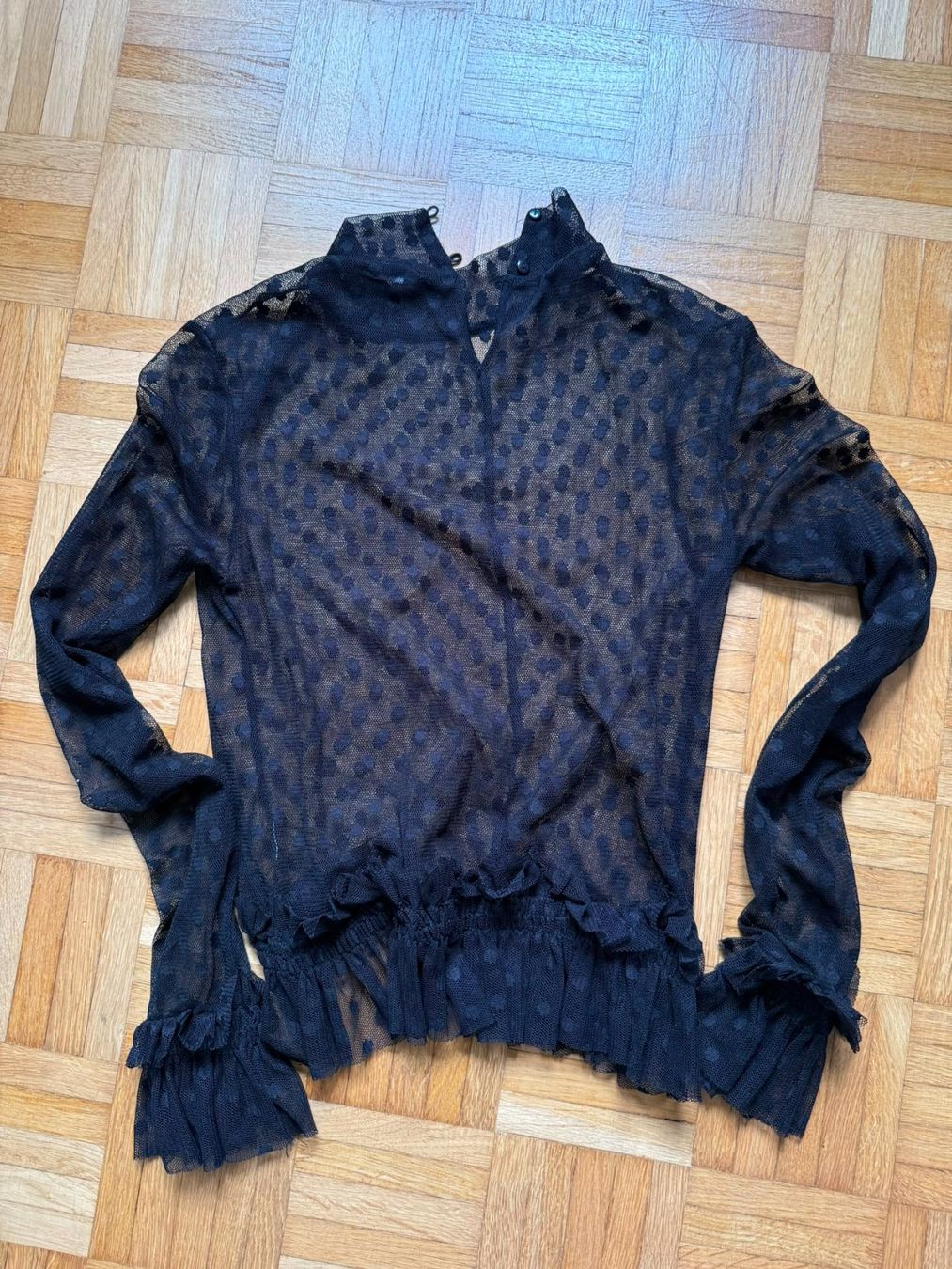 Zara Pullover & Sweatshirts: Zara Spitzenpullover – Gebraucht aus Bern von jbern3012