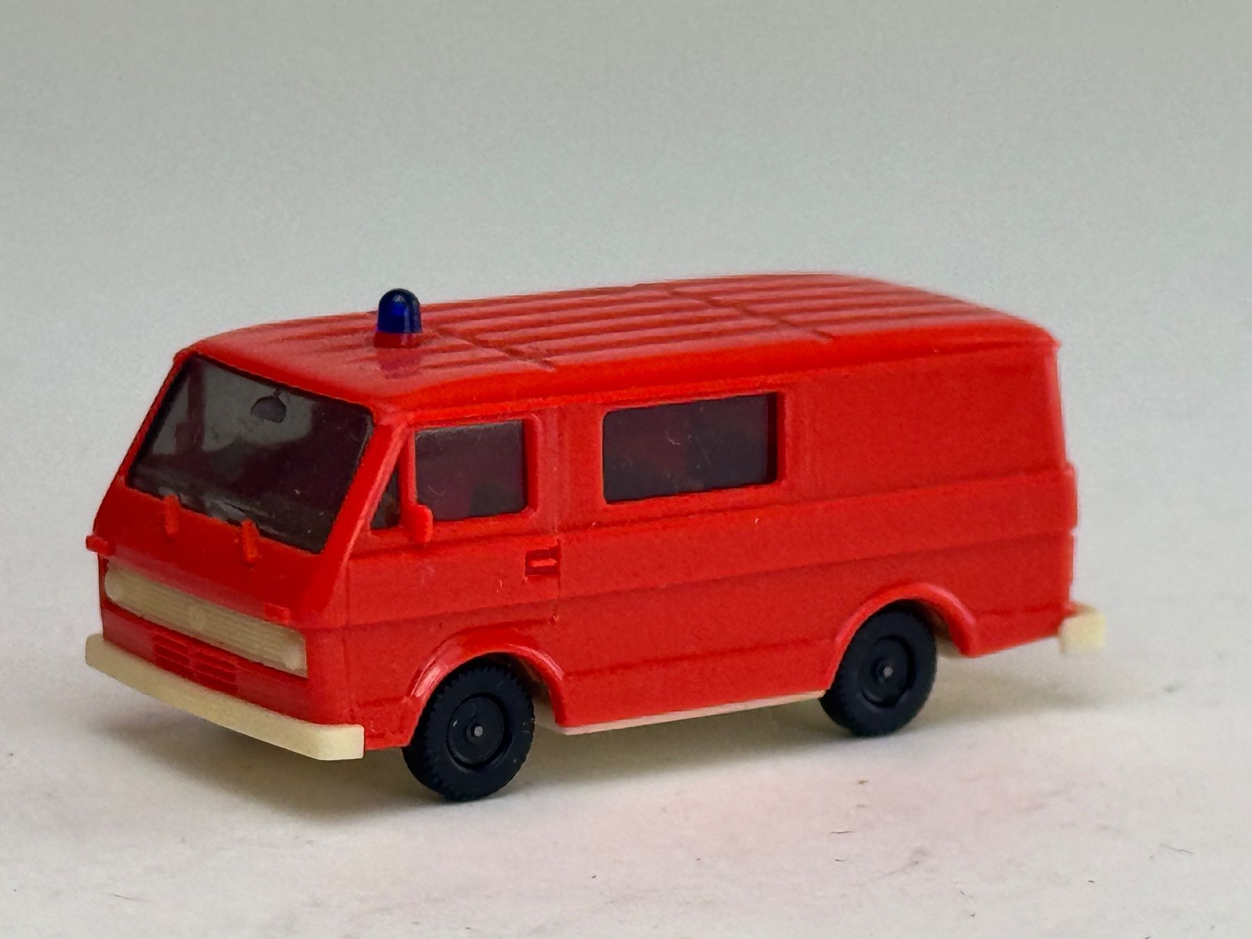 Herpa Modellini d'auto: GB5- VW LT Feuerwehr leuchtorange – Usato da Elm venduto da Wikmtz
