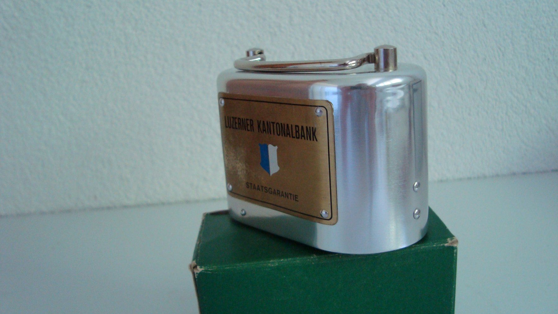 Salvadanai: Vintage Sparkässeli der Luzerner Kantonalbank ein Original. – Nuovo e nell'imballaggio originale da Neuenkirch venduto da siuprellum 2