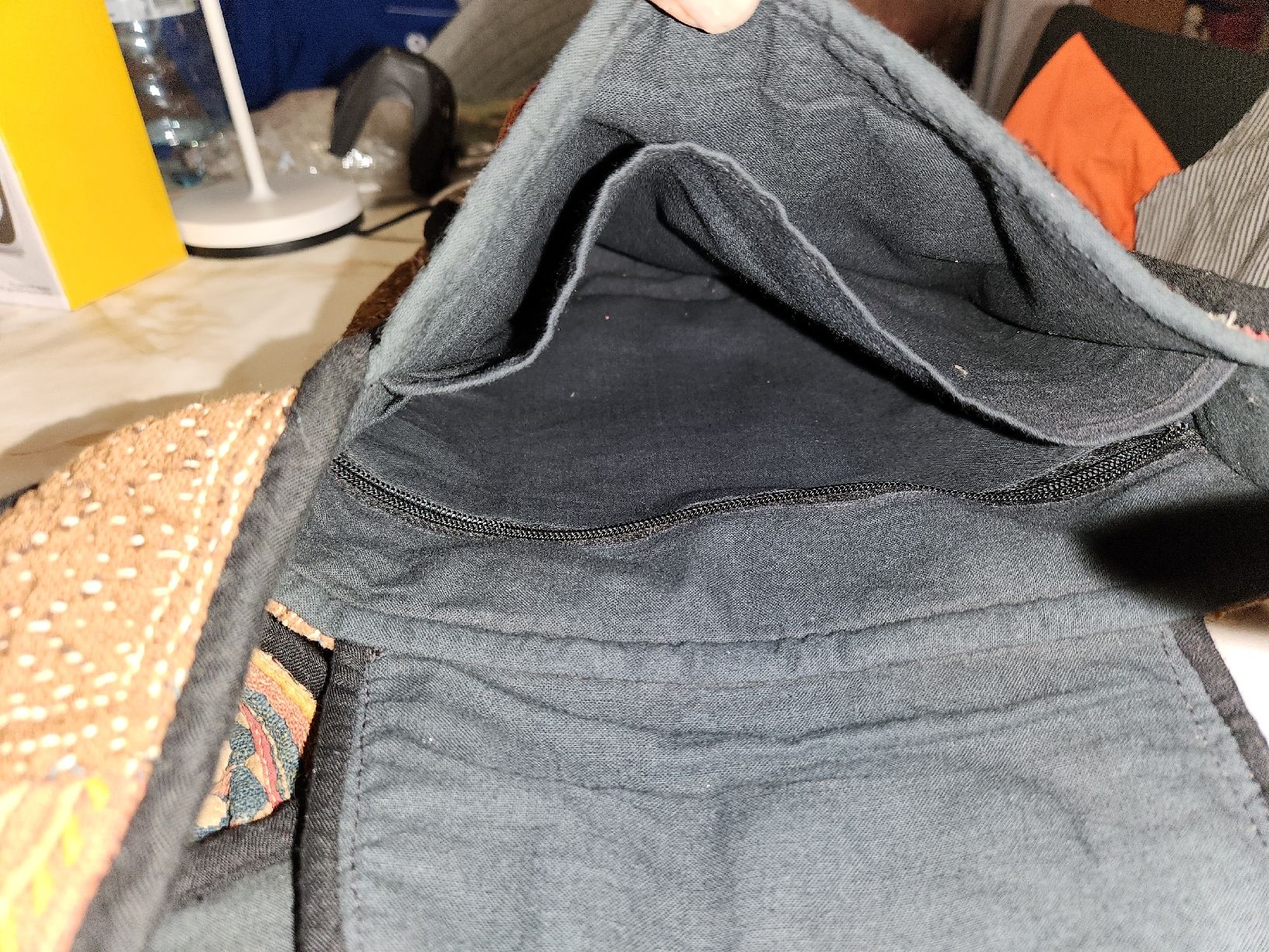 Borse: Umhängetasche Patchwork bunt gemustert guter Zustand – Usato da Herisau venduto da bin_da 1