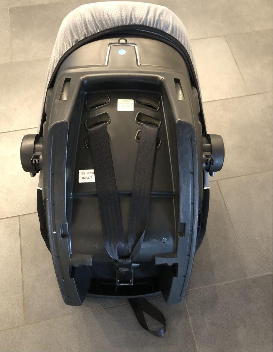 Seggiolini per auto: Nania Babyschale B-One mit Sonnenverdeck – Usato da Hünenberg venduto da Agent000 1
