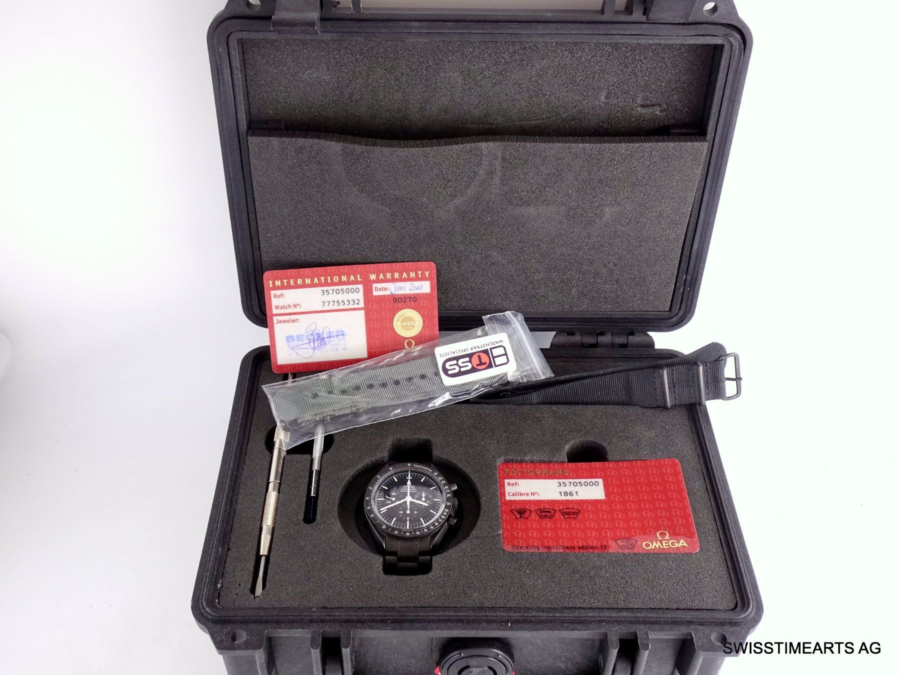 Omega Uhren: OMEGA SPEEDMASTER MOONWATCH 1861 BLACK PVD 2011 HANDAUFZUG – Gebraucht aus Zürich von  8