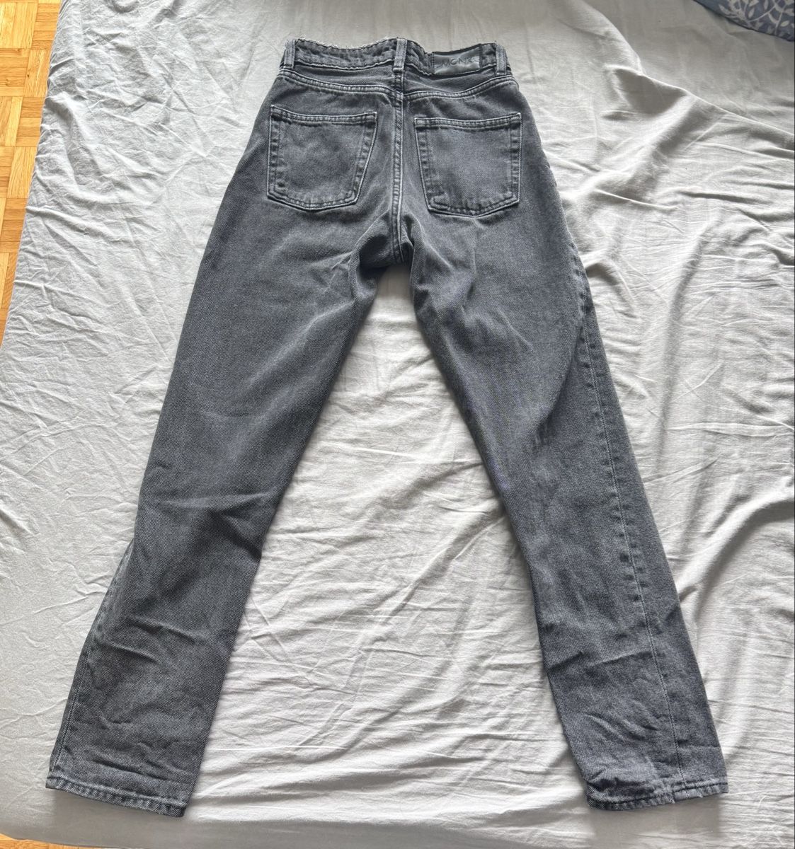 Monki Jeans: Damenjeans Monki High Relaxed Gr. 24 – Gebraucht aus Landquart von Happyhippo42 1