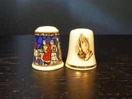 2 Fingerhüte / Fingerhut mit christlichen Motiven