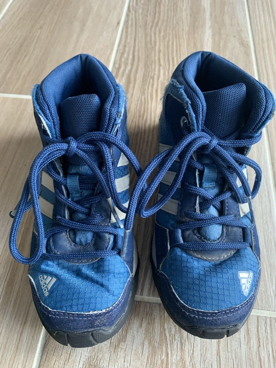 Adidas Scarpe per ragazzi: Adidas Wanderschuhe Gr. 30, Blau – Usato da Rudolfstetten venduto da Joyw 2