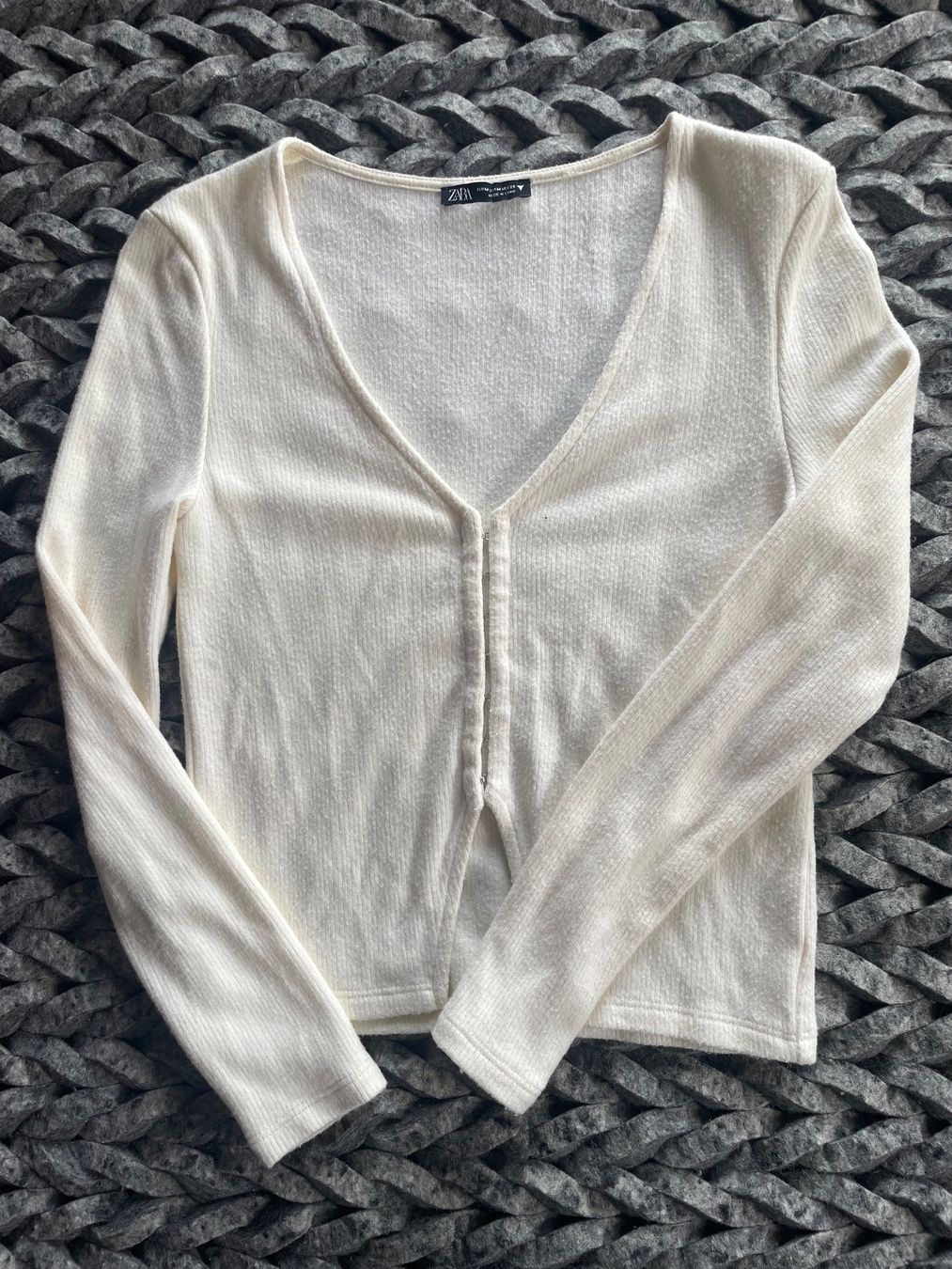 Zara Lots de vêtements: Damen Pullover Set 4 Teile ZARA  Grösse S – D'occasion à Coldrerio par Theres2004 2