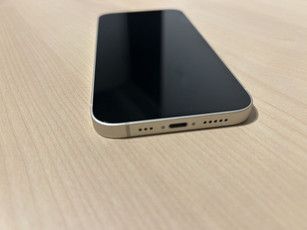 Apple Handys / Smartphones: iPhone 13 weiss 128 GB – Gebraucht aus Zürich von  2
