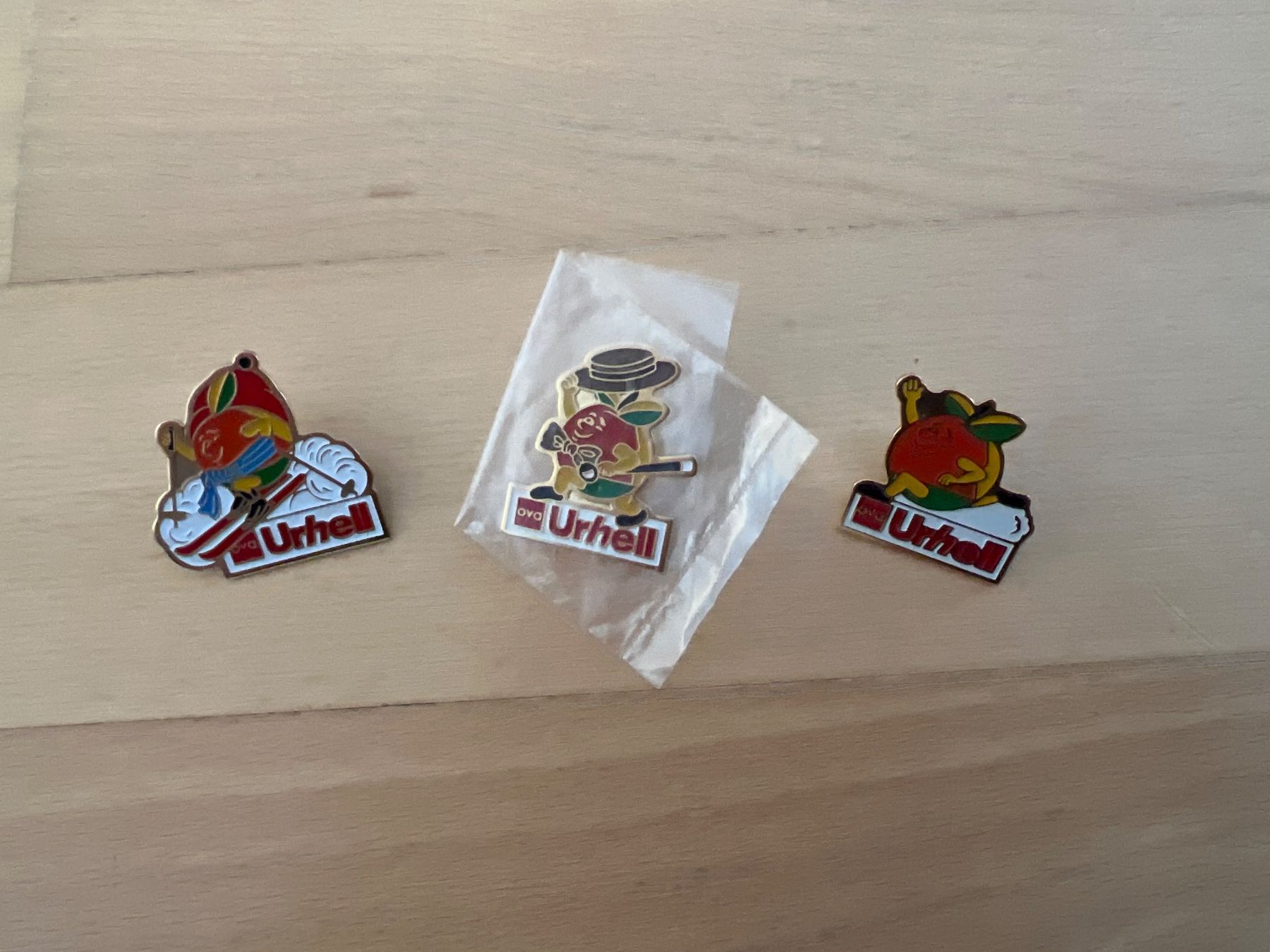 Plaquettes & Badges: Urhell PIN‘s – D'occasion à Ottenbach par siiinnaa_77