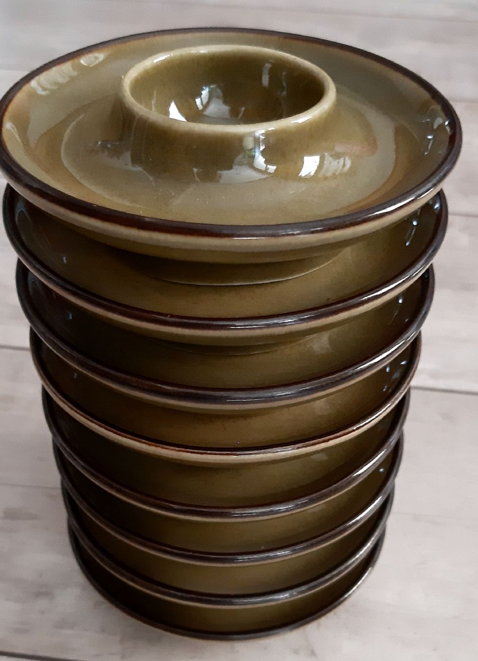 Rössler Altre Stoviglie: Rössler  -  8 neue Eierbecher  -  olive – Nuovo (secondo la descrizione) da Tagelswangen venduto da BrigittaC01