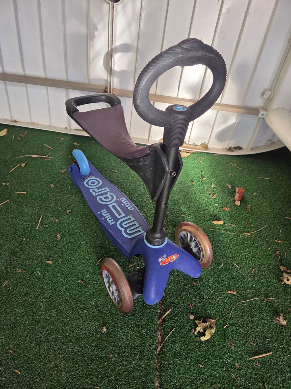 Micro Veicoli per bambini: Trottinette enfant Micro Mini bleue – Usato da Territet venduto da Cenh 2