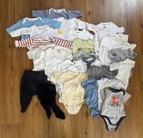 Babybodies Grösse 50 sowie eine Hose und eine Strumpfhose