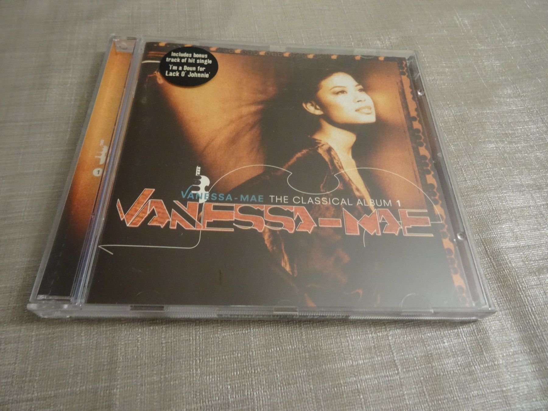 CDs: Vanessa-Mae - The Classical Album 1 CD – Gebraucht aus Olten von Disc-Ausverkauf